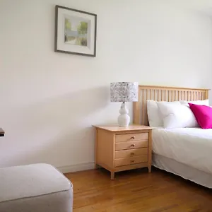 Spacious And Bright House Homestay Toronto