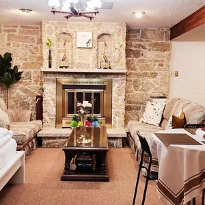 Holiday home Entire Cozy Basement Studio In South Transcona, Winnipeg